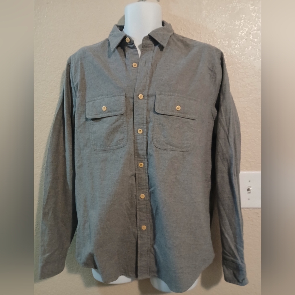 Abercrombie & Fitch Gray Button-Up Shirt